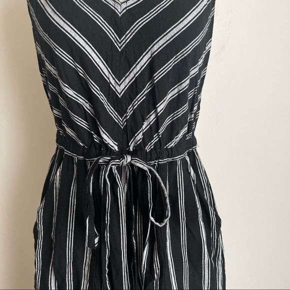 GAP Striped Wide Leg Cropped Jumpsuit - Picture 3 of 5